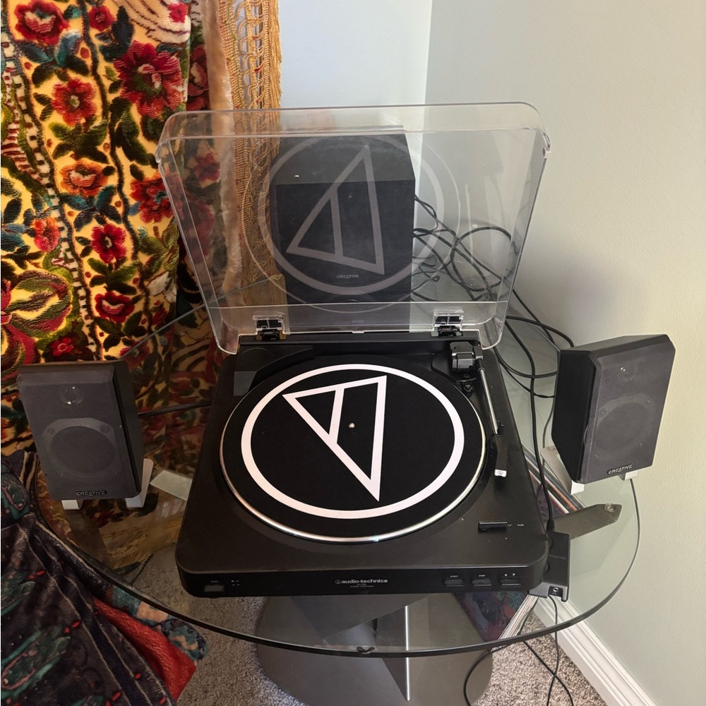 Audio Technica Record Player AT-LB60